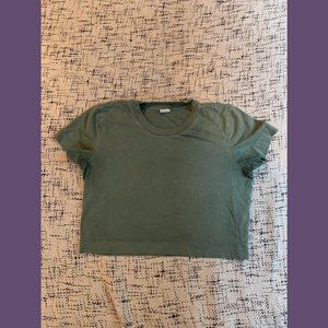 Aritzia Wilfred Weekend Tee in sage green, size extra small